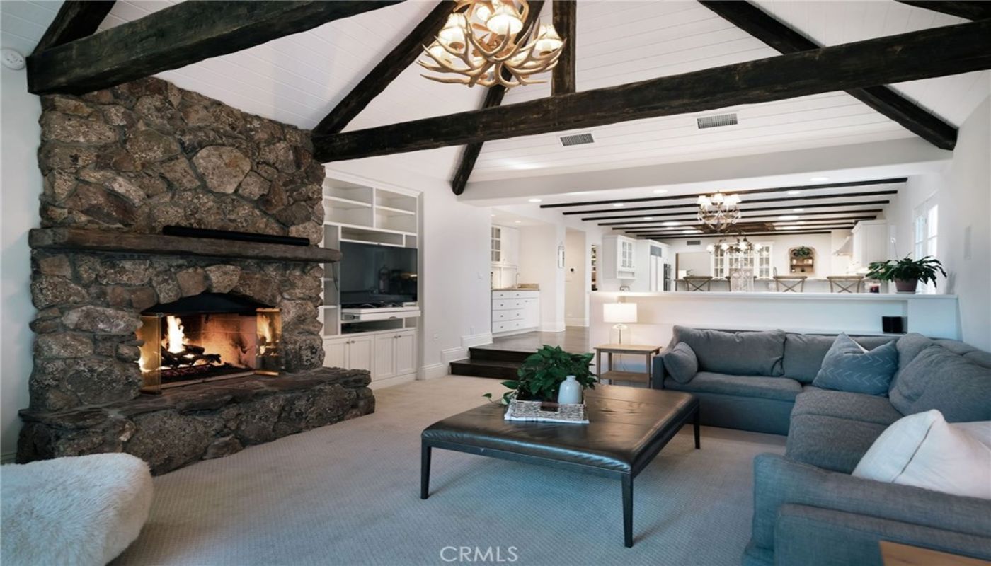 Ascend Healthcare-The Oaks