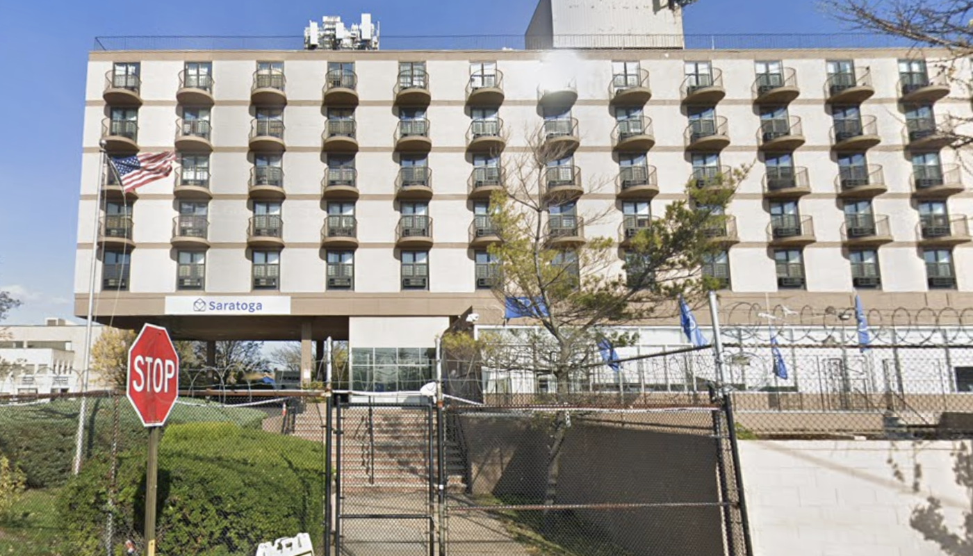 Camelot - Saratoga Family Inn