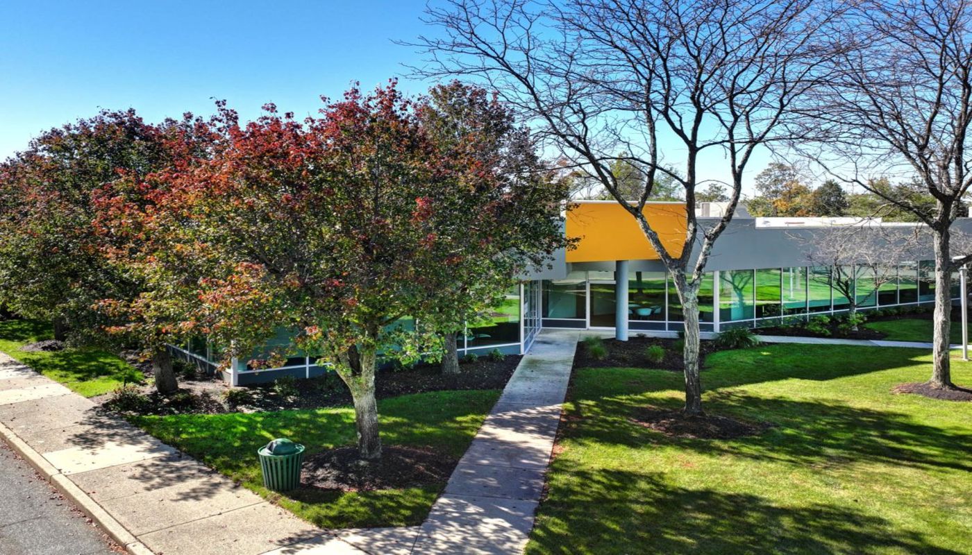 Embark at Livingston