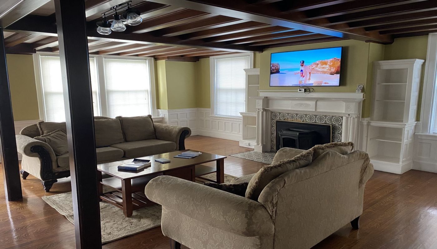 Whaling City Men's Sober House